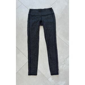 Athleta Chaturanga Tight Legging, Zig-Zag Black/White, Size X-SMALL